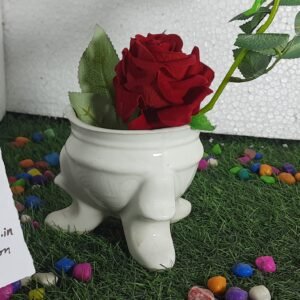 White three leg gamla